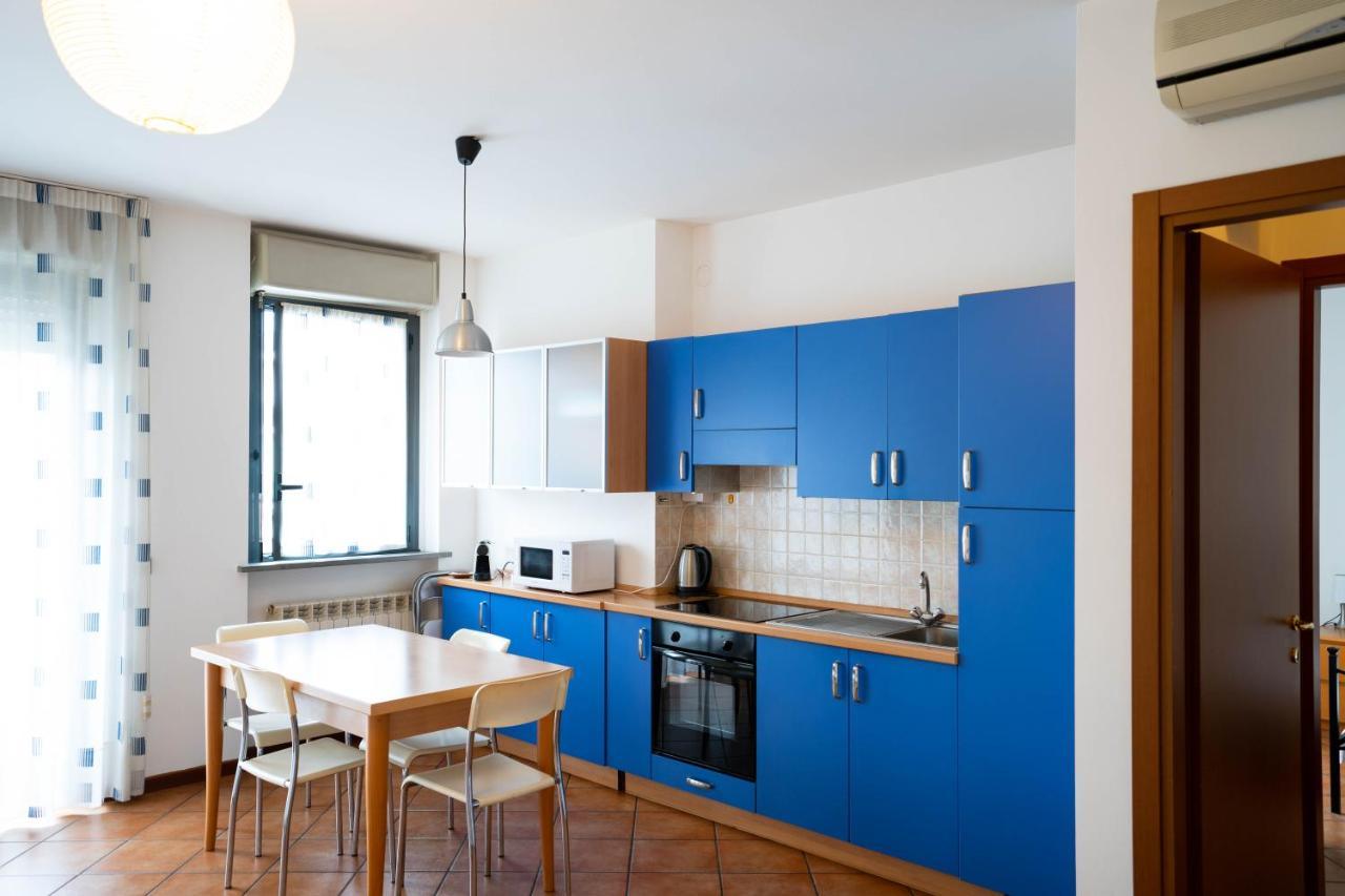 V12 Apartments - Tadini 14 ノヴァーラ エクステリア 写真
